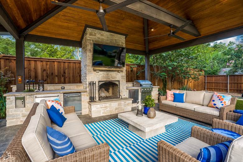 A deck with chairs and a deck chair
AI-generated content may be incorrect.